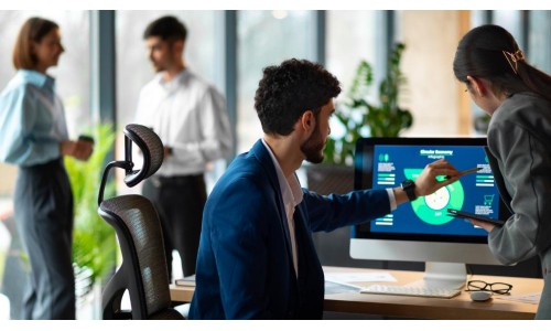 Top 5 CRM Solutions for SMEs in Malaysia