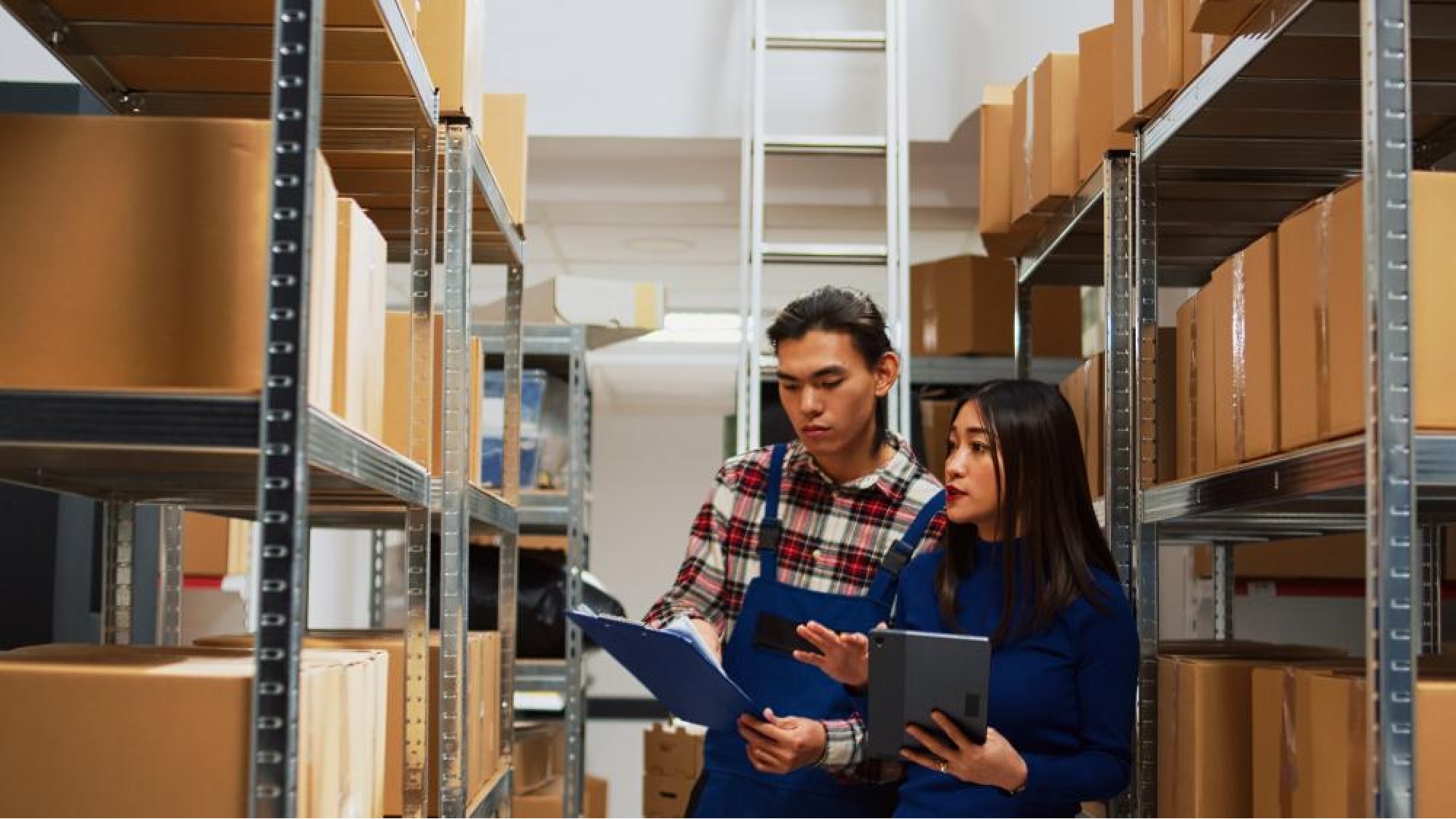 https://searchneasy.com/image/cache/blogs/b2b-ecommerce-platfo-2000x1125.jpg